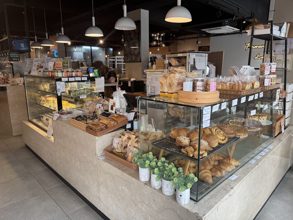Yin's Sourdough Bakery & Cafe • Uptown 37
