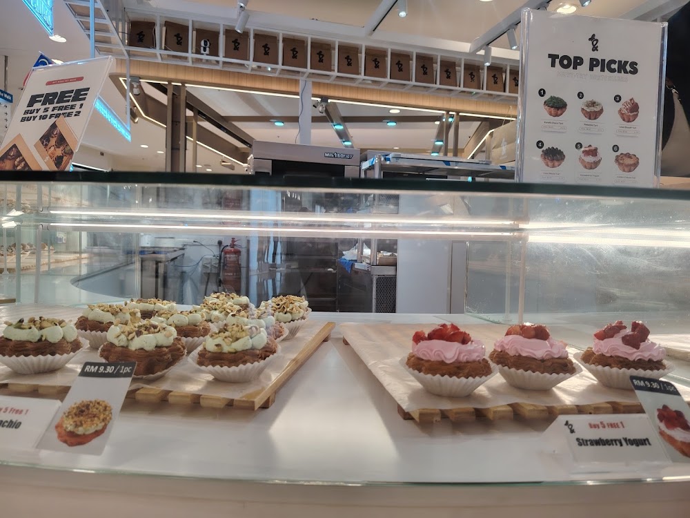 Milk & Barley ( The Curve ) - Best Egg Tart Petaling Jaya